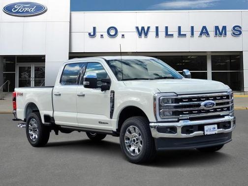 Star White Metallic Tri-Coat 2026 Ford F-250 Lariat Truck