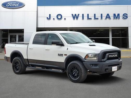 Bright White Clearcoat 2017 RAM 1500 Rebel