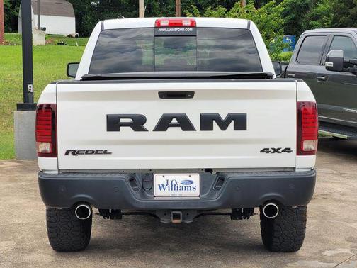 Bright White Clearcoat 2017 RAM 1500 Rebel