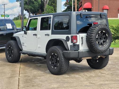 2011 Jeep Wrangler Unlimited Sport