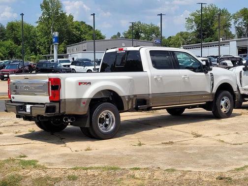 Star White Metallic Tri-Coat 2026 Ford F-350 King Ranch