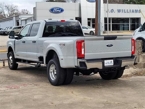 2026 Ford F-350 XLT