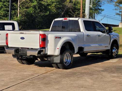 2023 Ford F-350 Lariat