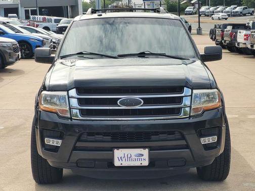 White Platinum Metallic Tri-Coat 2017 Ford Expedition XLT