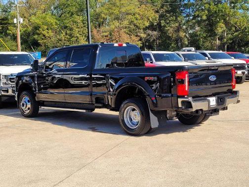 Agate Black Metallic 2023 Ford F-350 Lariat