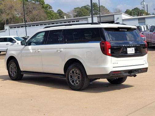 2025 Ford Expedition Max Active 4x2