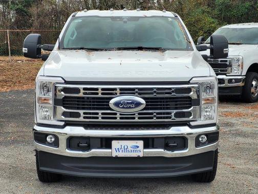 Oxford White 2026 Ford F-350 XL