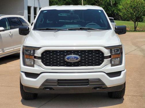 Oxford White 2023 Ford F-150 XL