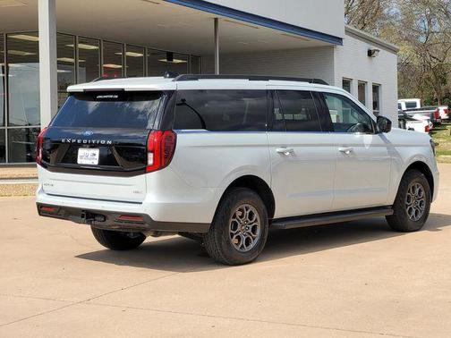 2025 Ford Expedition Max Active 4x2
