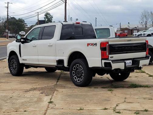 Star White Metallic Tri-Coat 2026 Ford F-250 Platinum