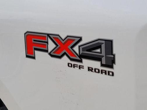 Star White Metallic Tri-Coat 2026 Ford F-250 Platinum