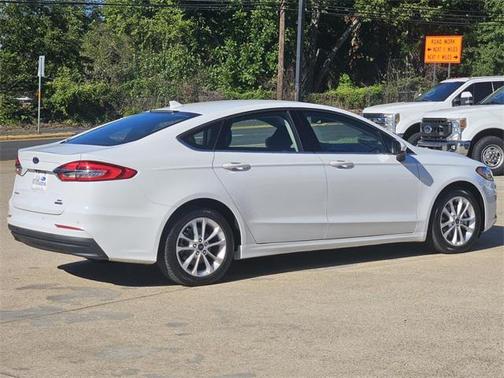 Oxford White 2020 Ford Fusion Hybrid SE