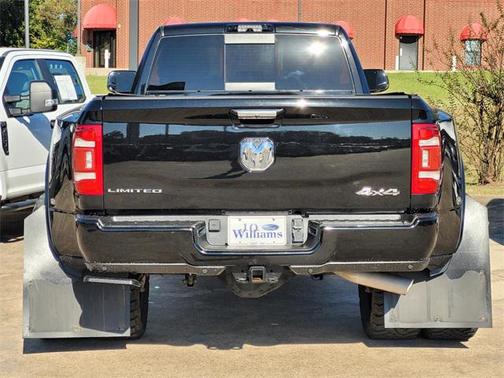 2022 RAM 3500 Limited Crew Cab 4x4 8' Box