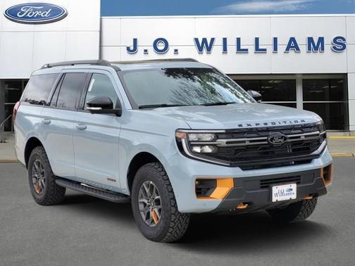2025 Ford Expedition Tremor