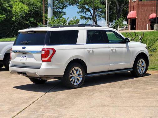 Star White Metallic Tri-Coat 2021 Ford Expedition Max XLT