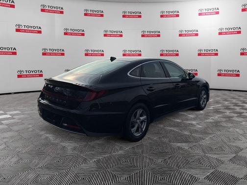 2021 Hyundai SONATA SE