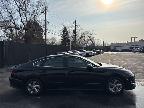 2021 Hyundai SONATA SE