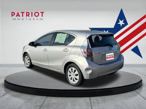 2014 Toyota Prius c Two