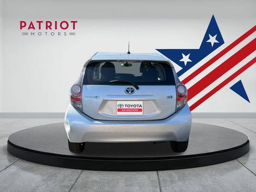 2014 Toyota Prius c Two