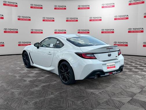 2025 Toyota GR86 Premium
