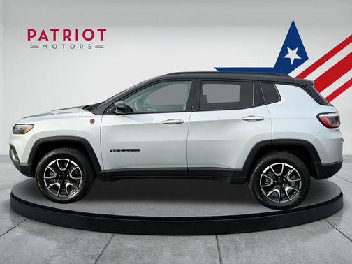 2024 Jeep Compass Trailhawk