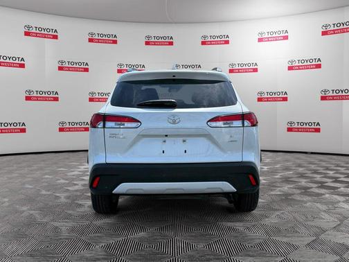 Wind Chill Pearl 2024 Toyota Corolla Cross LE