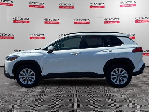Wind Chill Pearl 2024 Toyota Corolla Cross LE