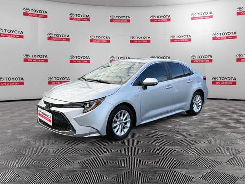 2020 Toyota Corolla XLE