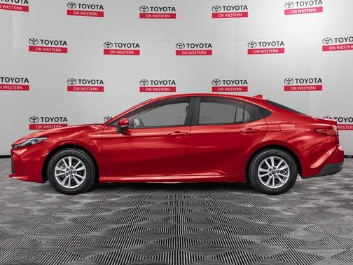 Pearl 2026 Toyota Camry XLE