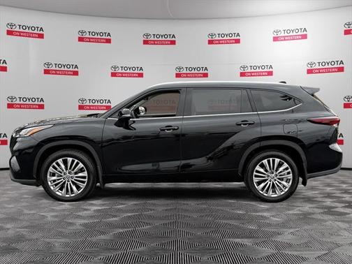 2024 Toyota Highlander Platinum