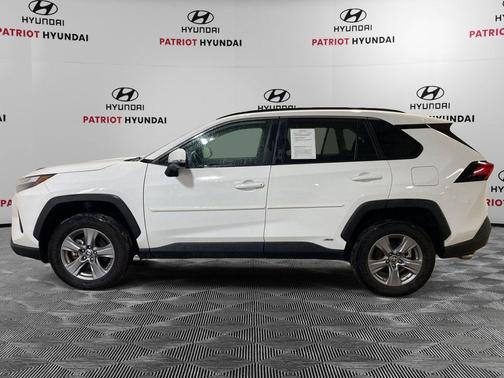 2024 Toyota RAV4 Hybrid LE