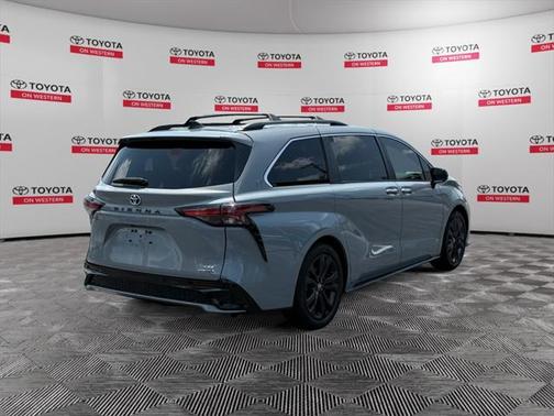 2023 Toyota Sienna XSE 7 Passenger
