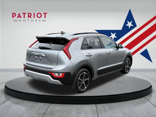2024 Kia Niro LX