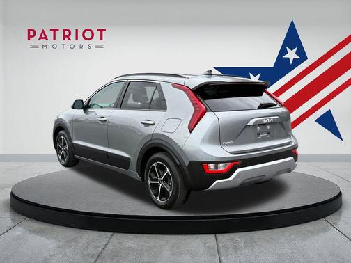 2024 Kia Niro LX