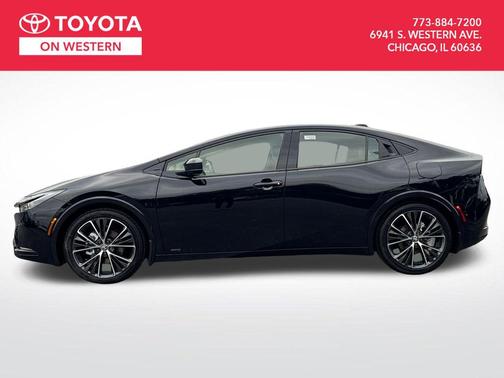 2025 Toyota Prius XLE