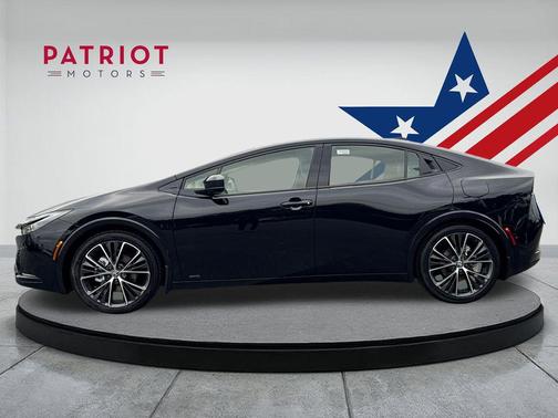 2025 Toyota Prius XLE