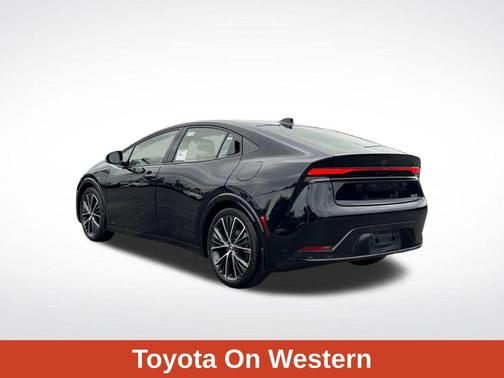 2025 Toyota Prius XLE