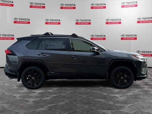 2025 Toyota RAV4 Hybrid SE