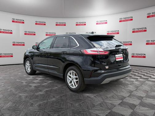 Tuxedo Black Metallic 2014 Ford Edge Limited