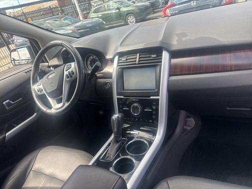 Tuxedo Black Metallic 2014 Ford Edge Limited