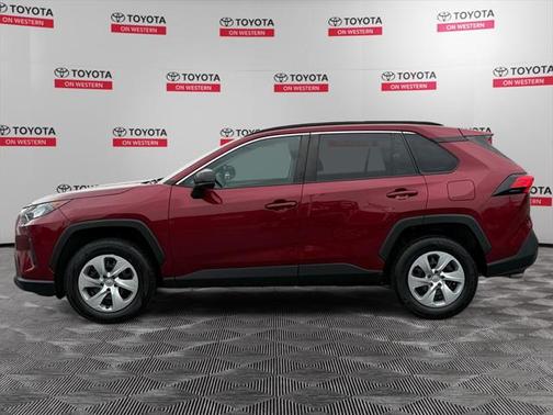 2020 Toyota RAV4 LE