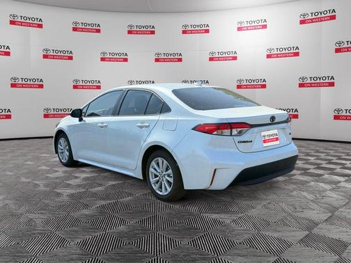 Wind Chill Pearl 2026 Toyota Corolla LE