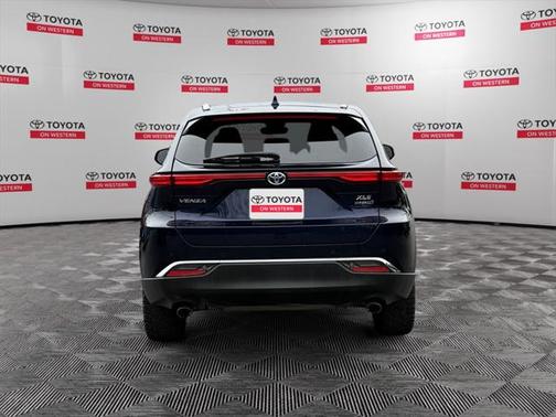 2021 Toyota Venza XLE