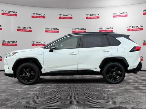 2019 Toyota RAV4 Hybrid SE