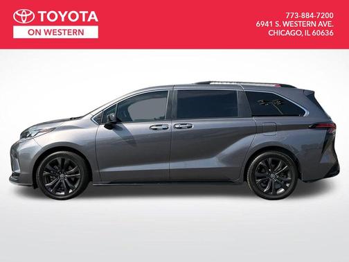 2022 Toyota Sienna XSE 7 Passenger