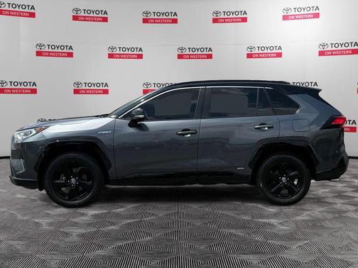2020 Toyota RAV4 Hybrid SE