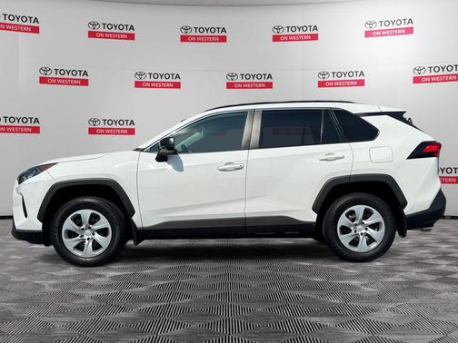 2020 Toyota RAV4 LE