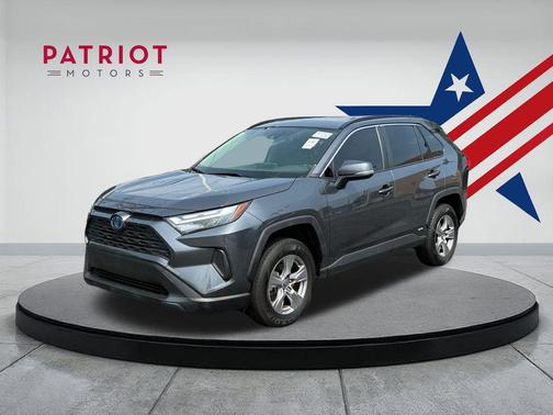 2022 Toyota RAV4 Hybrid XLE