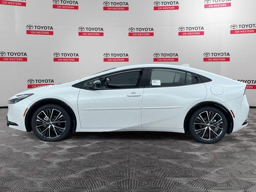2025 Toyota Prius XLE