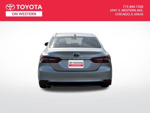 2021 Toyota Camry Hybrid XLE